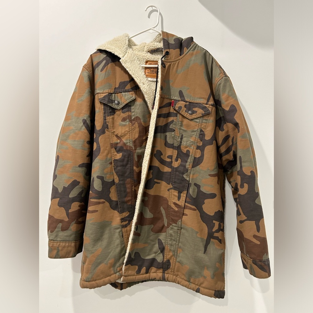 Levi’s X Justin Timberlake Fresh Leaves Sherpa Hooded Trucker Jacket